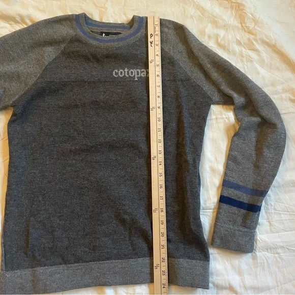 Cotopaxi Crew Neck Wool Gray and Blue Accent Men’s and Women’s Sweater - Picture 7 of 15